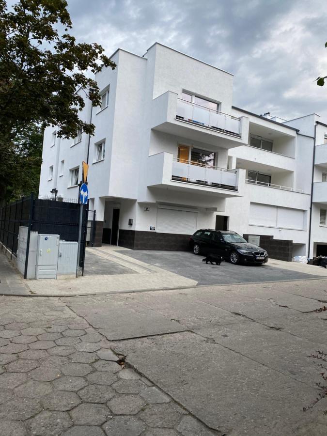 Apartament Przy Parku Z Duzym Tarasem ,Prywatny Parking Apartment ชวีโนวิชแจ ภายนอก รูปภาพ