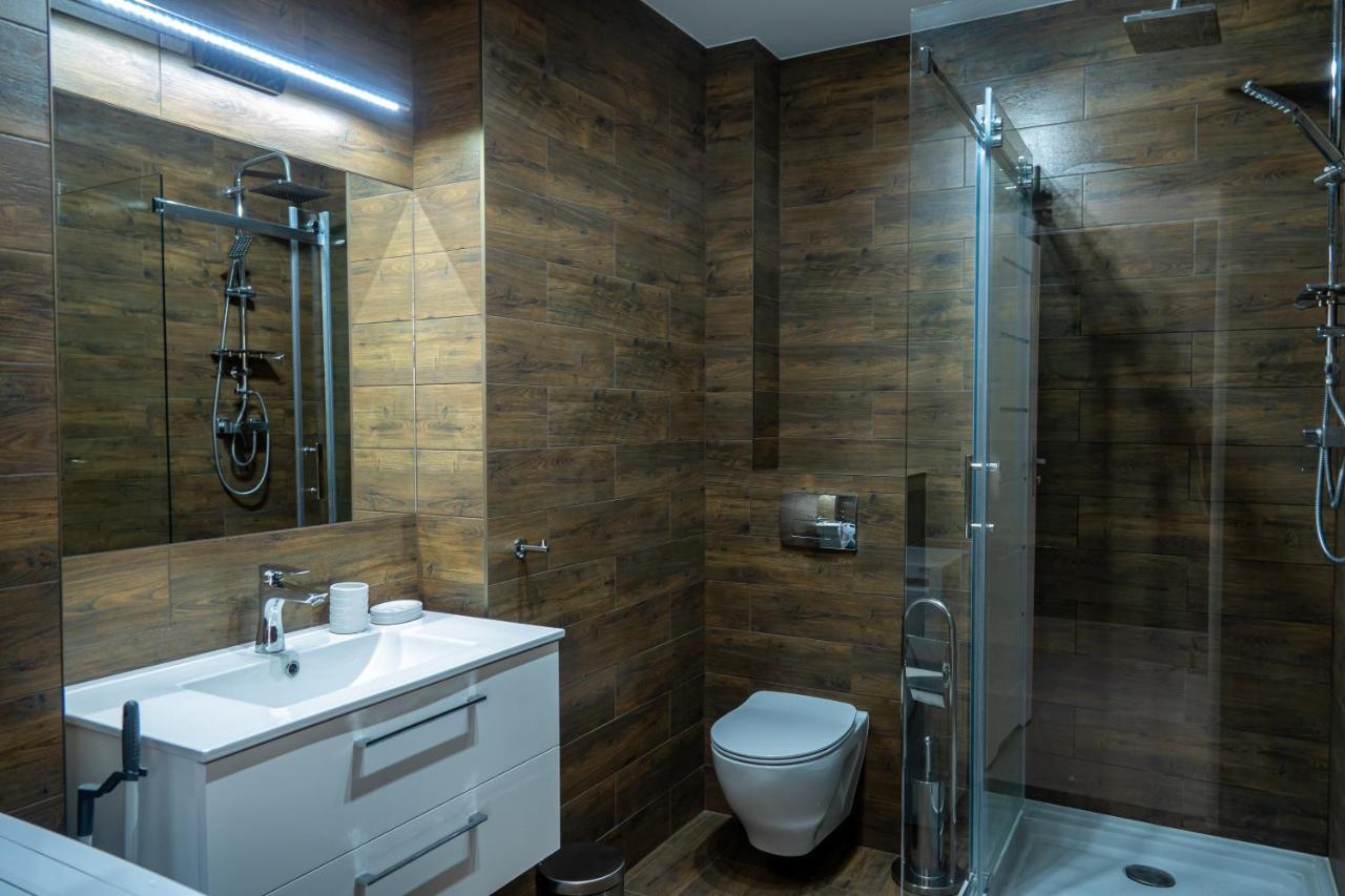 Apartament Przy Parku Z Duzym Tarasem ,Prywatny Parking Apartment ชวีโนวิชแจ ภายนอก รูปภาพ